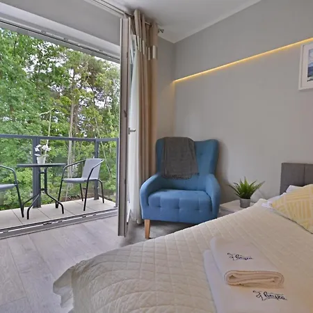 Osiedle Cesarskie - Parking - Bryza Apart-hotel