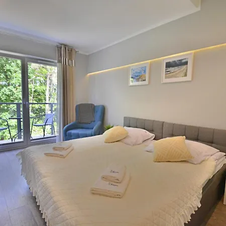 Osiedle Cesarskie - Parking - Bryza Apart-hotel Świnoujście