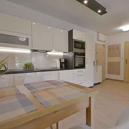 Osiedle Cesarskie - Parking - Bryza