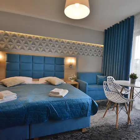 Osiedle Cesarskie - Parking - Bryza 3*