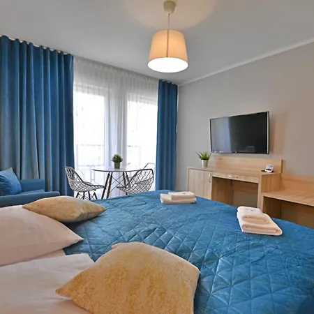 Apart-hotel Osiedle Cesarskie - Parking - Bryza Świnoujście