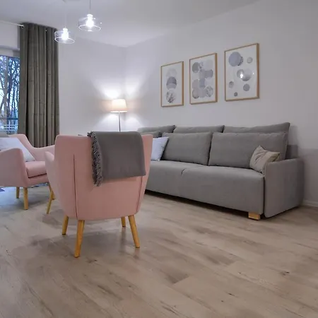 Apart-hotel Osiedle Cesarskie - Parking - Bryza Świnoujście