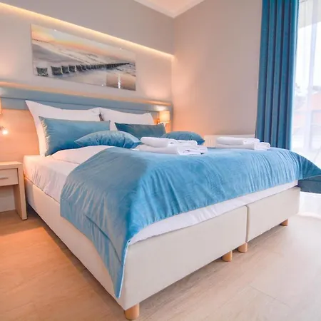 Aparthotel Osiedle Cesarskie - Parking - Bryza 3*