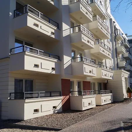 Osiedle Cesarskie - Parking - Bryza