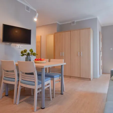Osiedle Cesarskie - Parking - Bryza Aparthotel Świnoujście