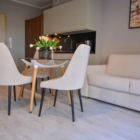 Osiedle Cesarskie - Parking - Bryza