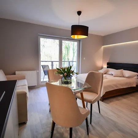 Osiedle Cesarskie - Parking - Bryza 3* Świnoujście