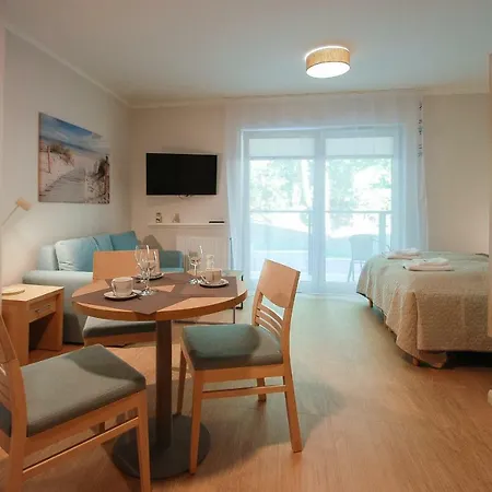 Osiedle Cesarskie - Parking - Bryza Apart-hotel