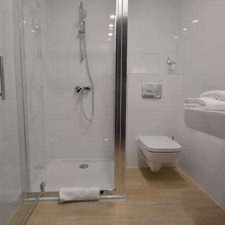 Osiedle Cesarskie - Parking - Bryza Aparthotel Świnoujście